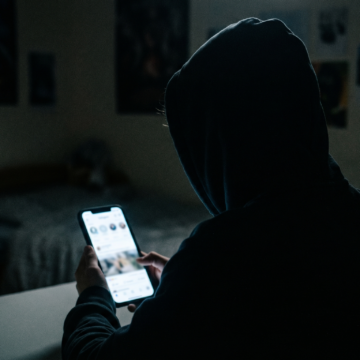 European Regulators Determine Meta Platforms Ineffective at Enforcing Age Restrictions on Social Media