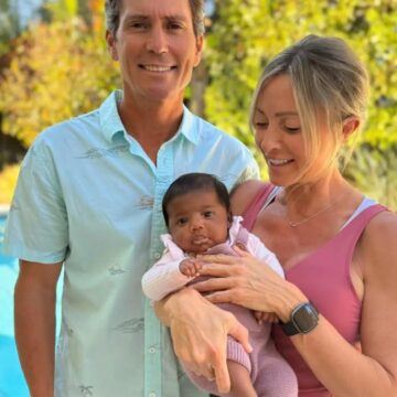 featured-145 Couple Keeps Baby After IVF Mix-Up Reveals No Genetic Connection