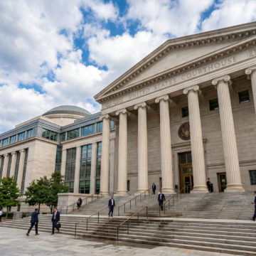 featured-47 Federal Appeals Court Weighs AI Shopping Assistant’s Access to E-commerce Platform